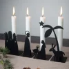 Adventsstage, julekrybbe i sort metal, kronelys