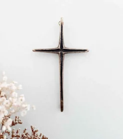 Bronzekors til væg