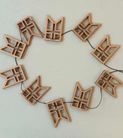 Flagranke i Egetræ med 10 flag