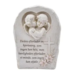 Gravpynt, Engle i sten med solceller