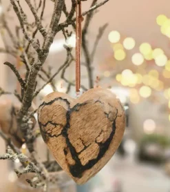 Hjerteophæng i mangotræ, 11 cm