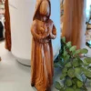 Jesus med hjerte i oliventræ, 16 cm