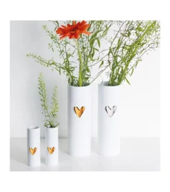 Vase med guld hjerte